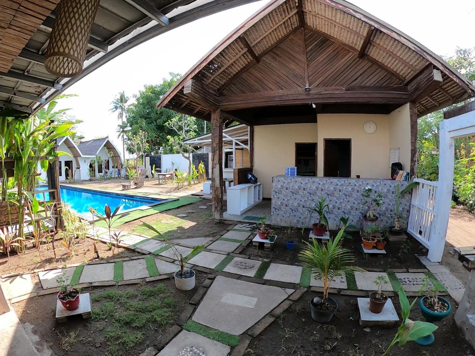 Mahapuri Hotel Gili Air Luaran gambar