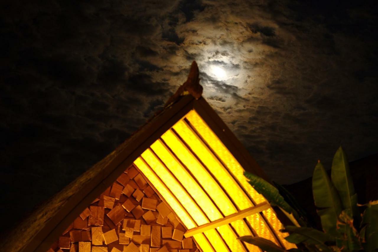 Mahapuri Hotel Gili Air Luaran gambar