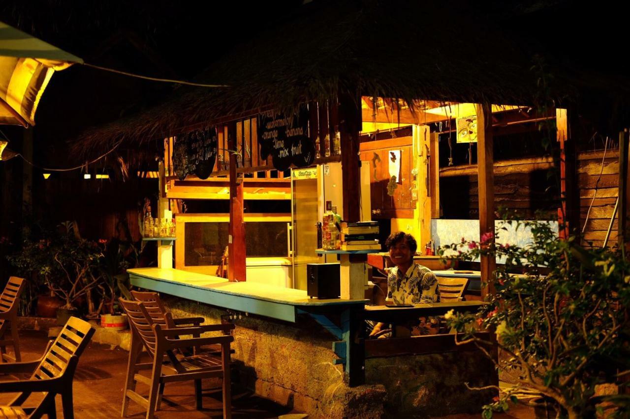 Mahapuri Hotel Gili Air Luaran gambar