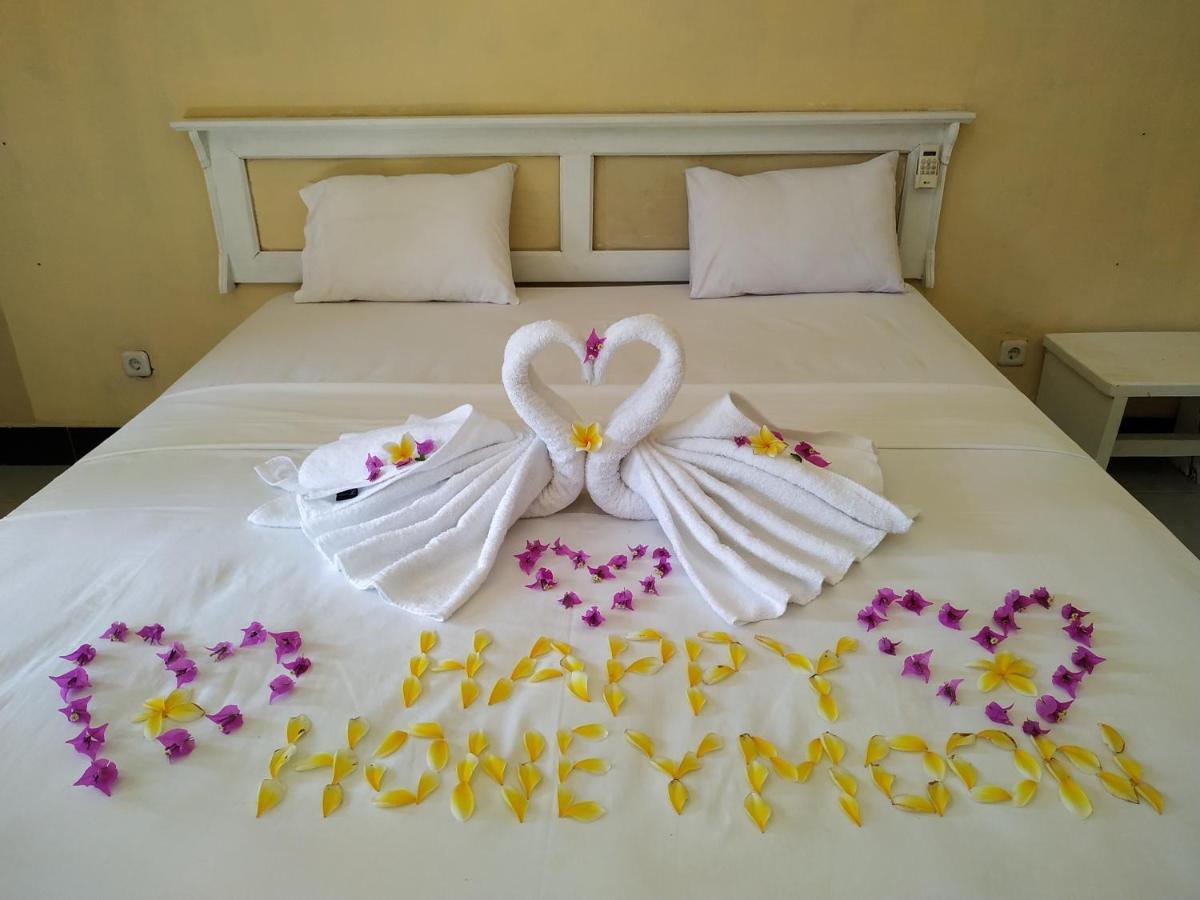 Mahapuri Hotel Gili Air Luaran gambar